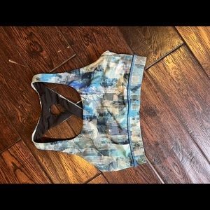 lululemon sports bra size 2